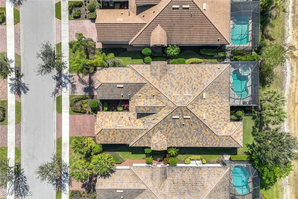 7639 Jacaranda Lane Naples FL 34114