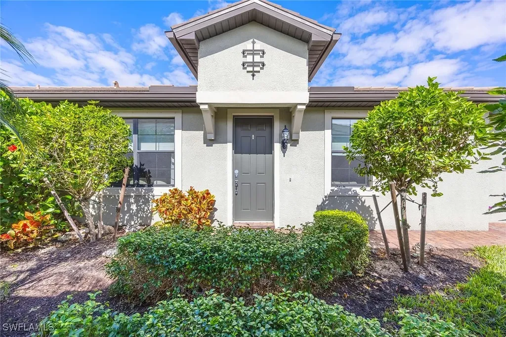 7639 Jacaranda Lane Naples FL 34114