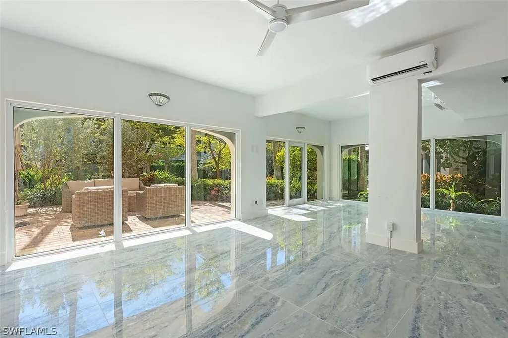 4715 Villa Mare Lane Naples FL 34103