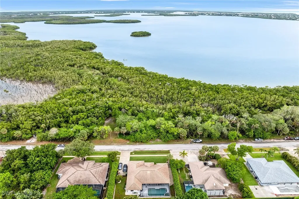 2023 Sheffield Avenue Marco Island FL 34145