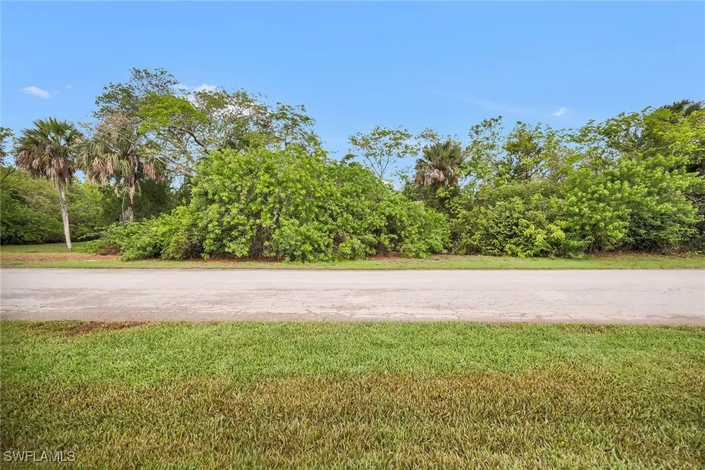 2023 Sheffield Avenue Marco Island FL 34145