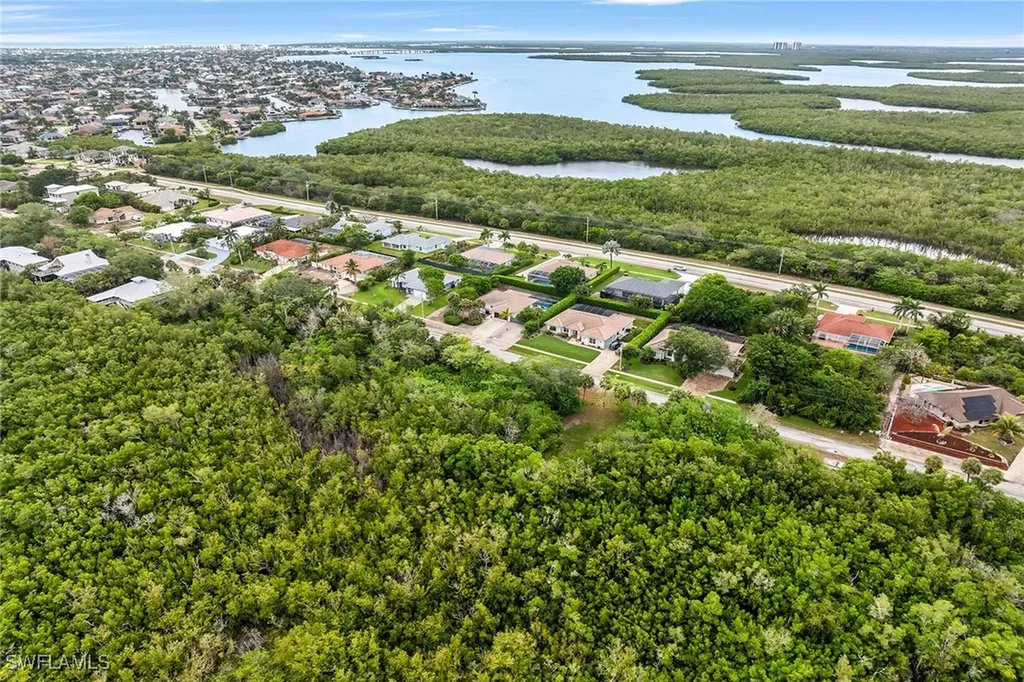2023 Sheffield Avenue Marco Island FL 34145