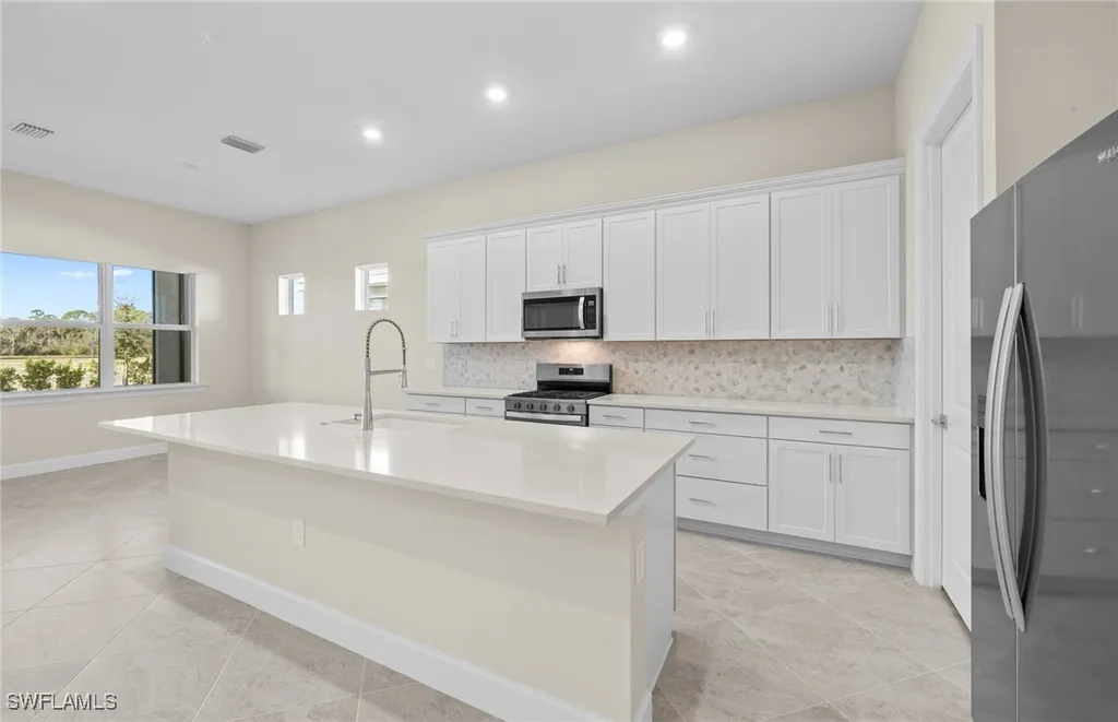 7136 Chapel Creek Lane North Fort Myers FL 33917