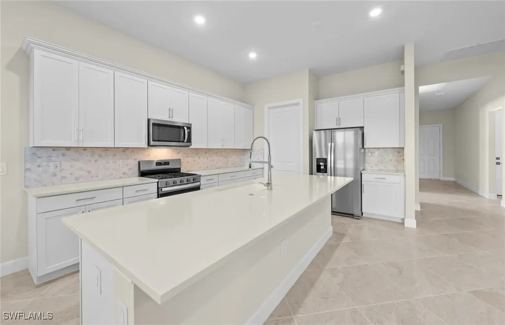 7136 Chapel Creek Lane North Fort Myers FL 33917