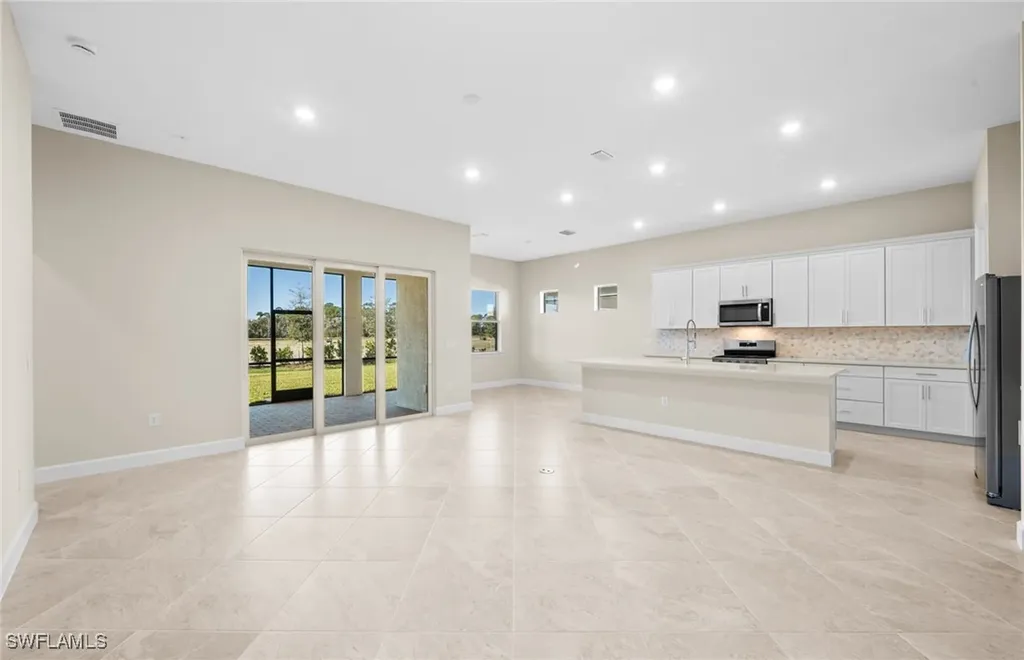 7136 Chapel Creek Lane North Fort Myers FL 33917