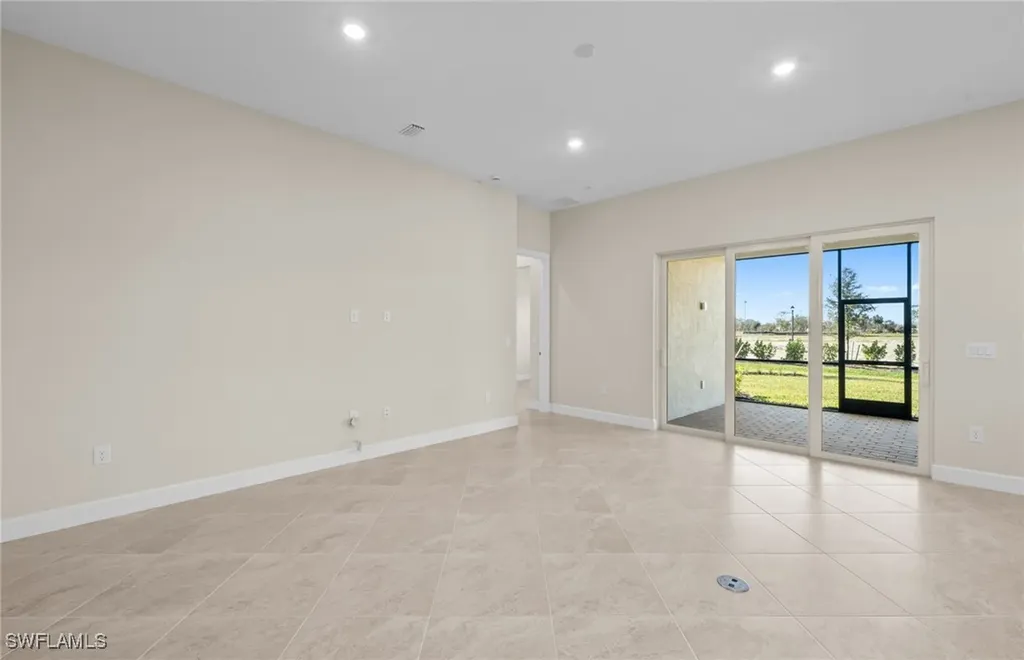 7136 Chapel Creek Lane North Fort Myers FL 33917