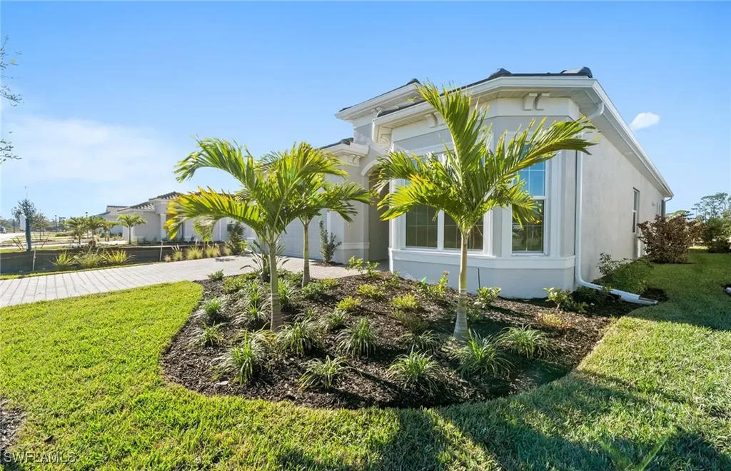 7136 Chapel Creek Lane North Fort Myers FL 33917