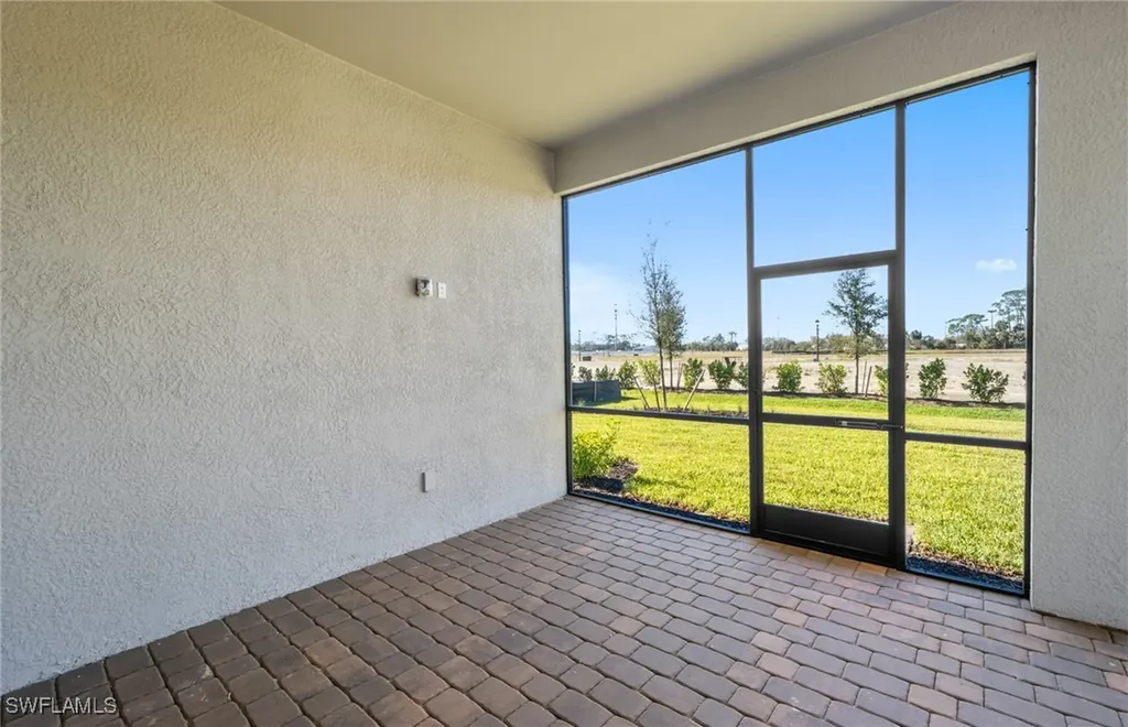 7136 Chapel Creek Lane North Fort Myers FL 33917