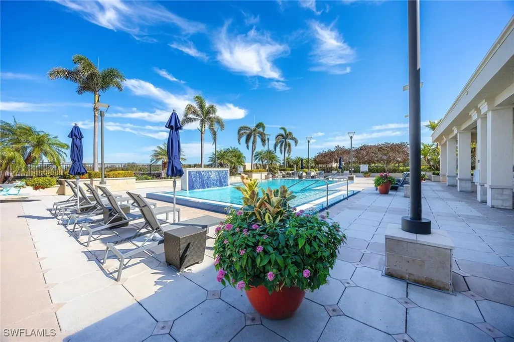 9115 Strada Place Naples FL 34108