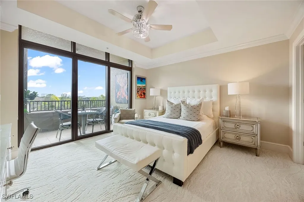 9115 Strada Place Naples FL 34108