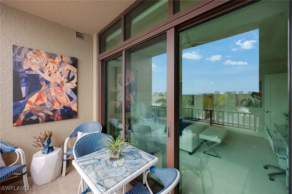 9115 Strada Place Naples FL 34108