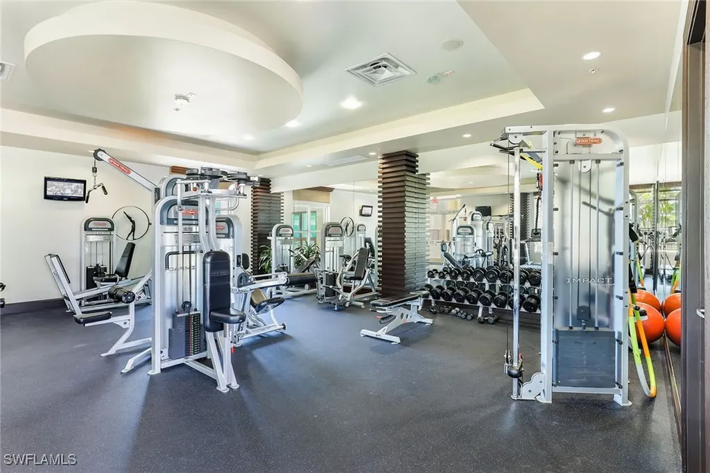 9115 Strada Place Naples FL 34108