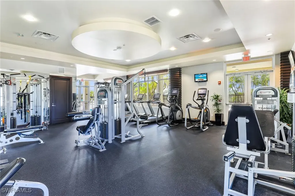9115 Strada Place Naples FL 34108