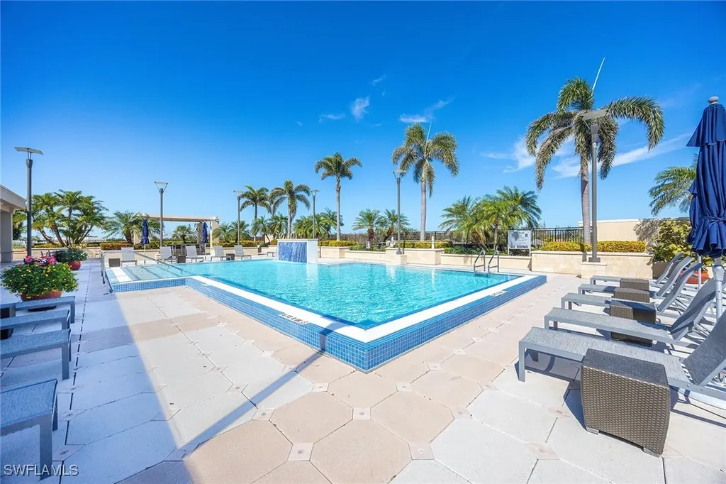 9115 Strada Place Naples FL 34108
