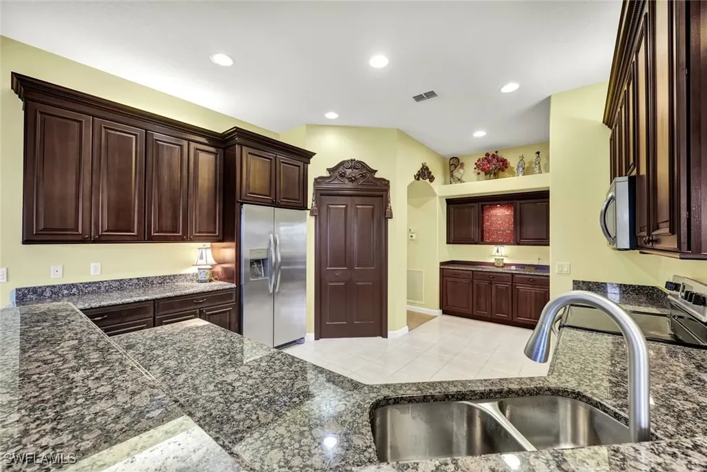 8517 Via Garibaldi Circle Estero FL 33928