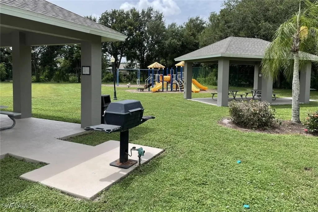 9151 Kings Cove Court Fort Myers FL 33967
