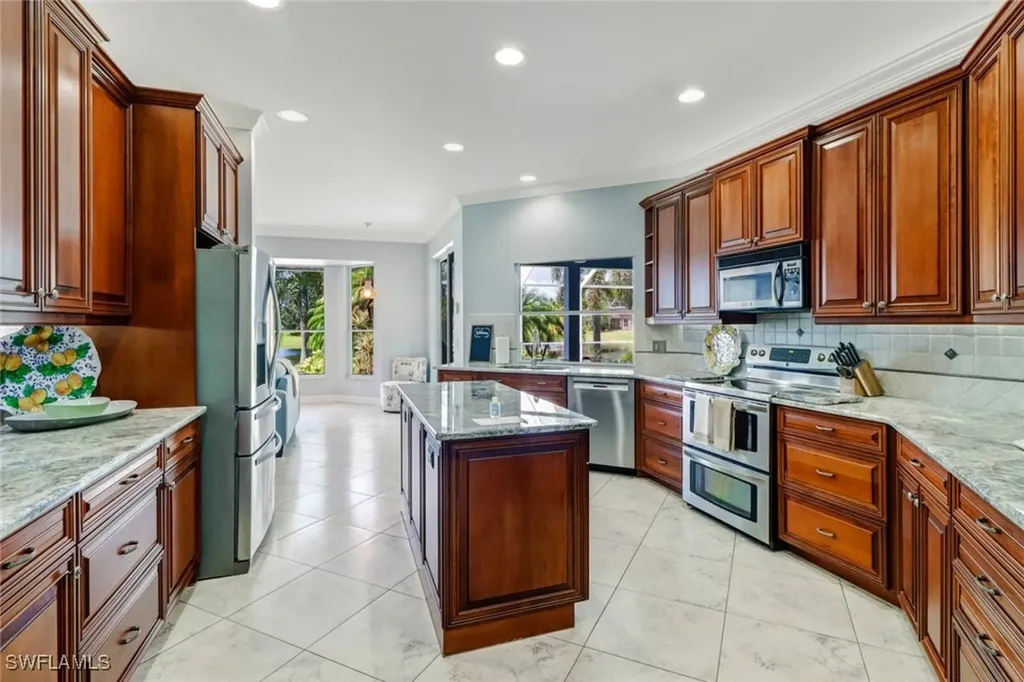9151 Kings Cove Court Fort Myers FL 33967