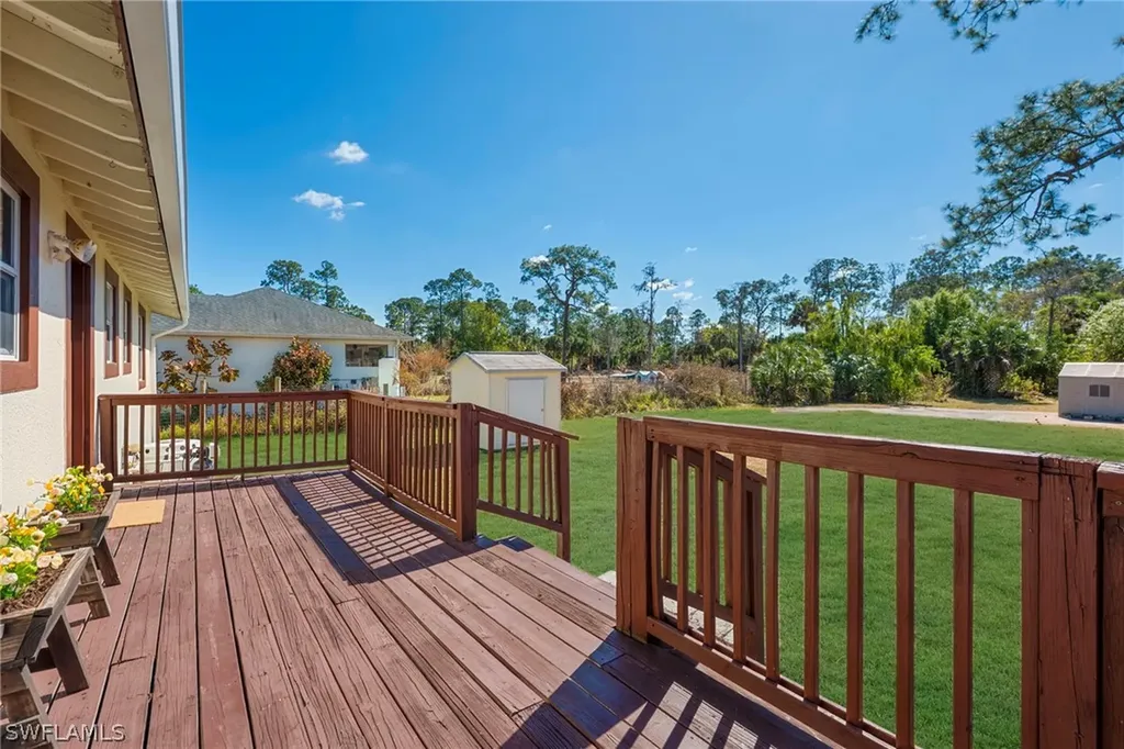 1960 22nd Avenue NE Naples FL 34120