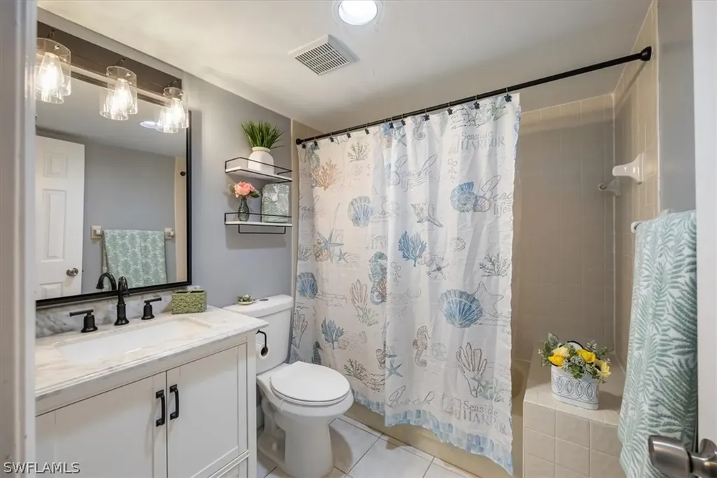 3036 Kings Lake Boulevard Naples FL 34112