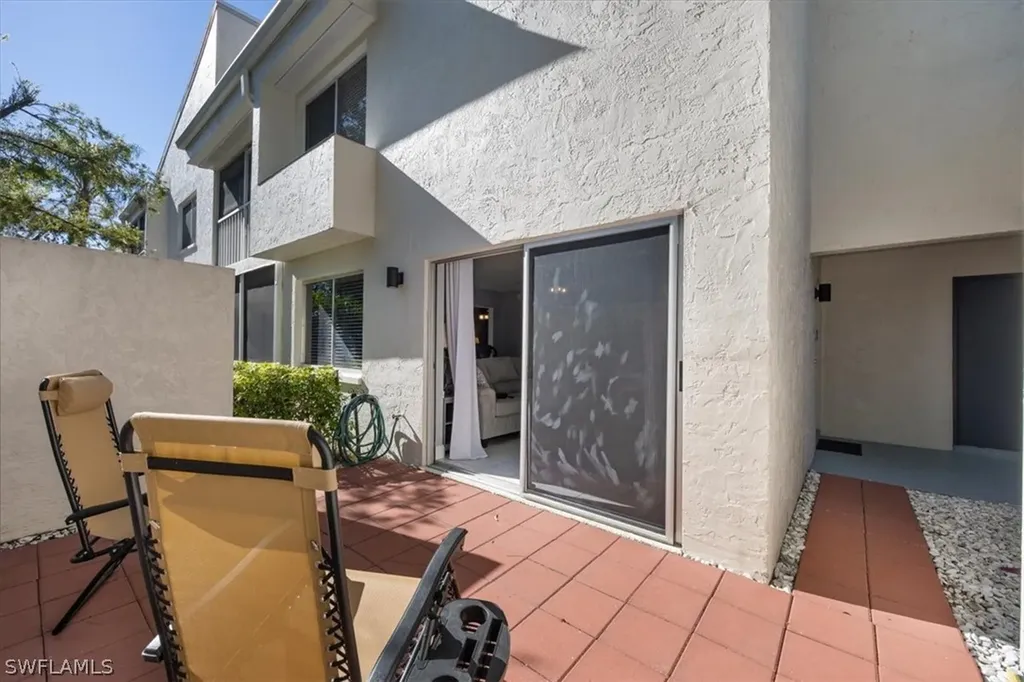 3036 Kings Lake Boulevard Naples FL 34112