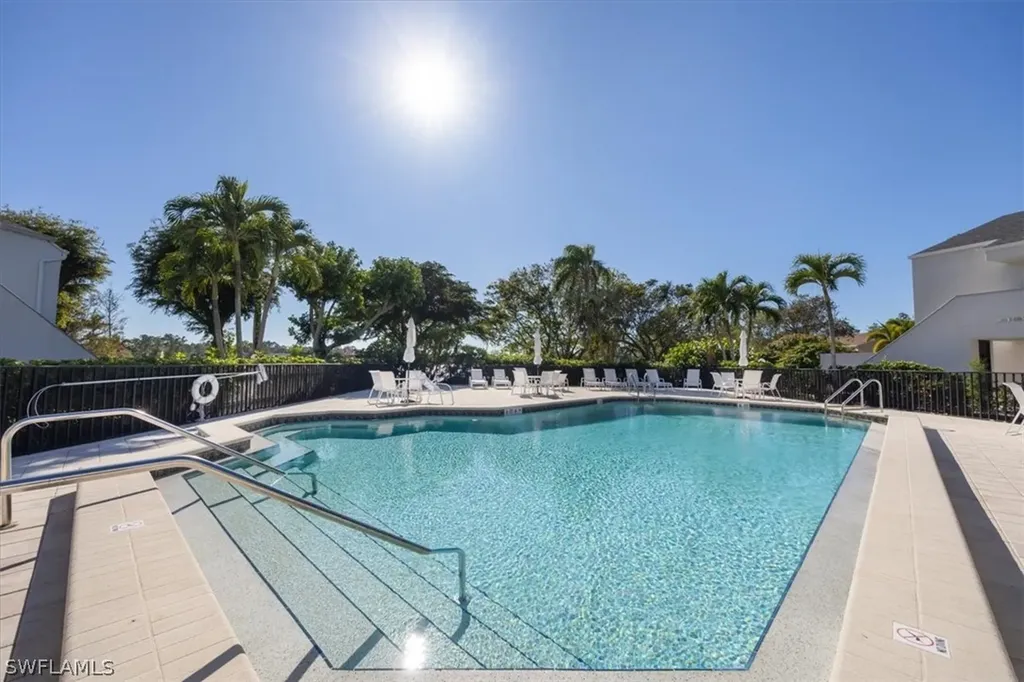 3036 Kings Lake Boulevard Naples FL 34112
