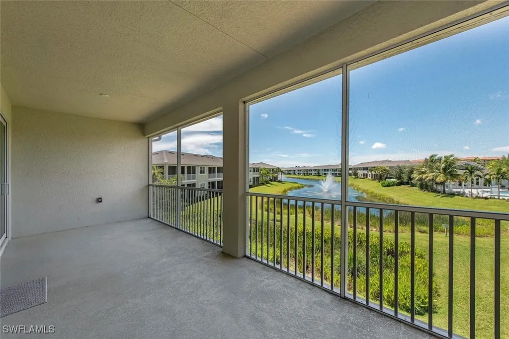 6972 Avalon Circle Naples FL 34112