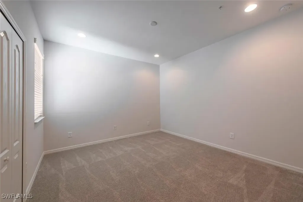 6972 Avalon Circle Naples FL 34112