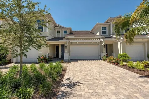 6972 Avalon Circle Naples FL 34112