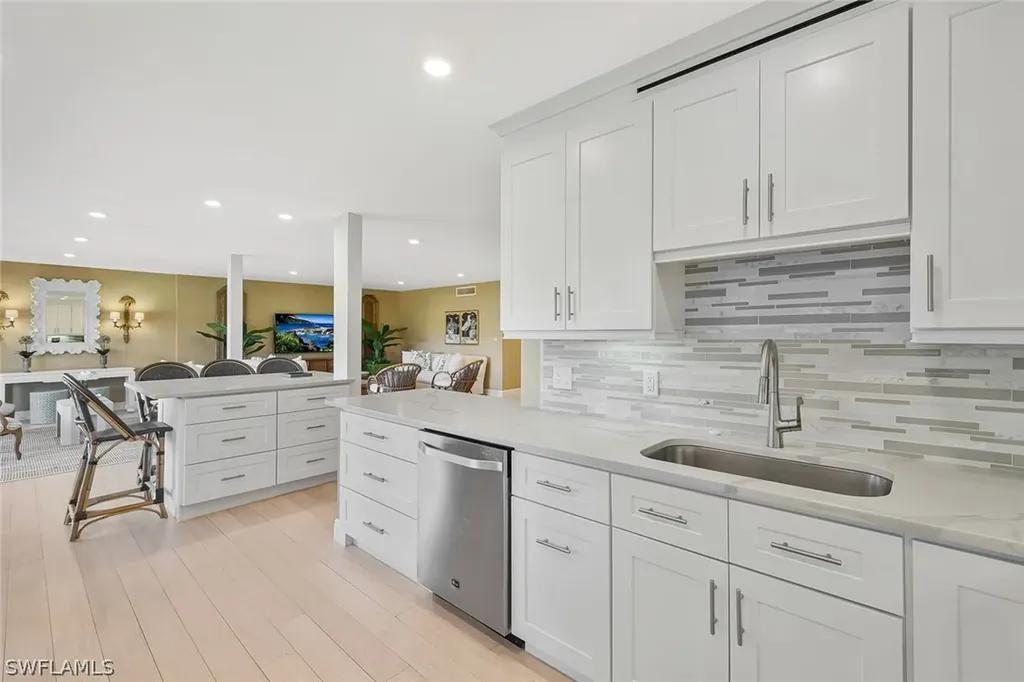 102 Wilderness Way Naples FL 34105