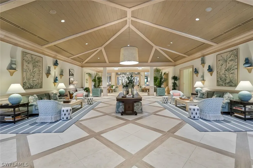 102 Wilderness Way Naples FL 34105