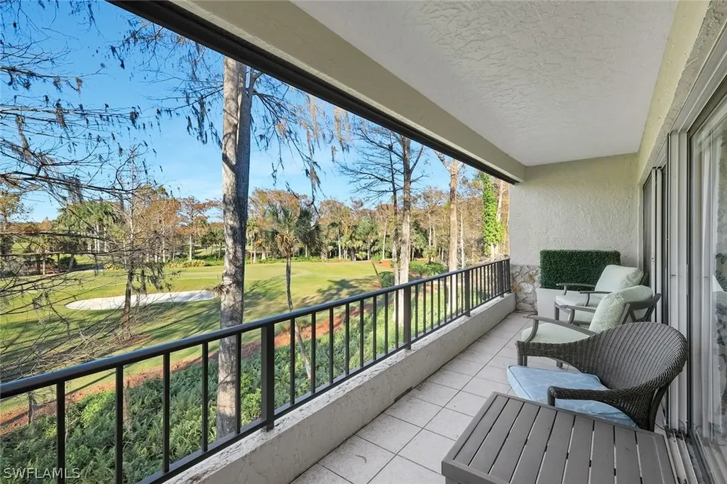 102 Wilderness Way Naples FL 34105