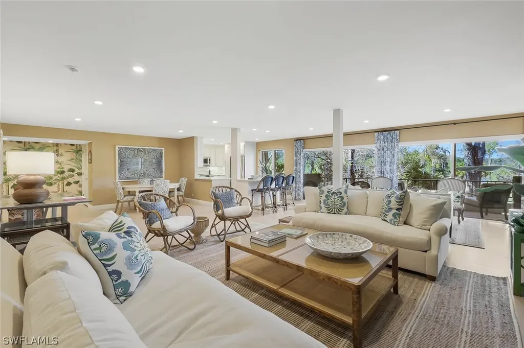 102 Wilderness Way Naples FL 34105