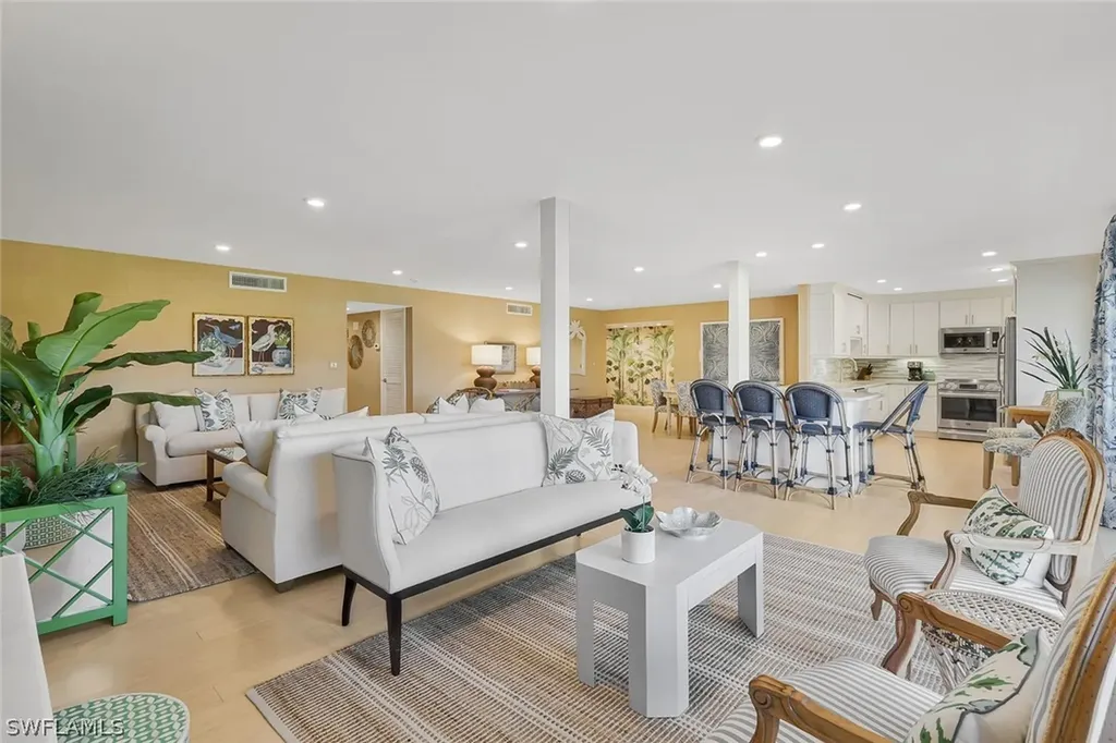 102 Wilderness Way Naples FL 34105