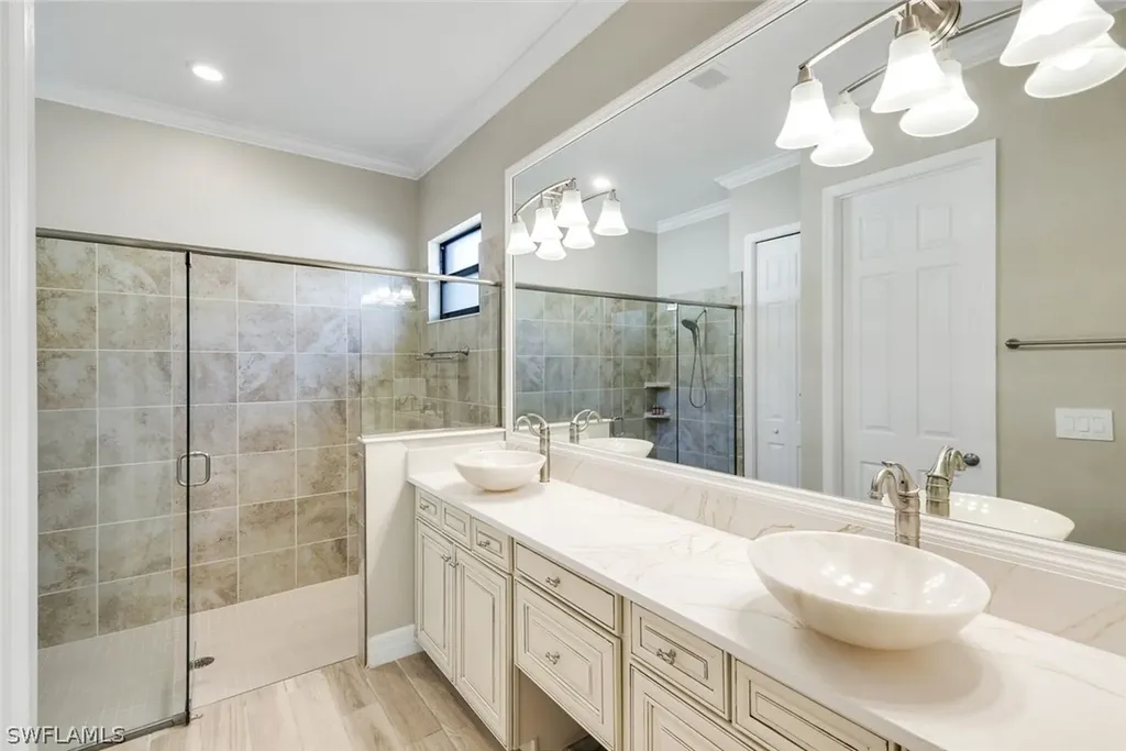 28047 Foxrock Court Bonita Springs FL 34135