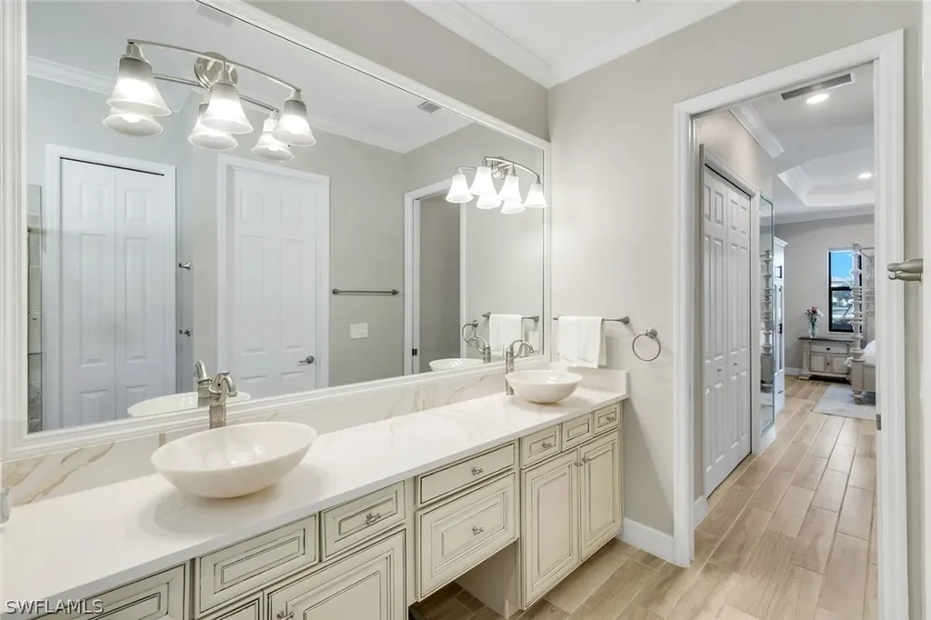 28047 Foxrock Court Bonita Springs FL 34135