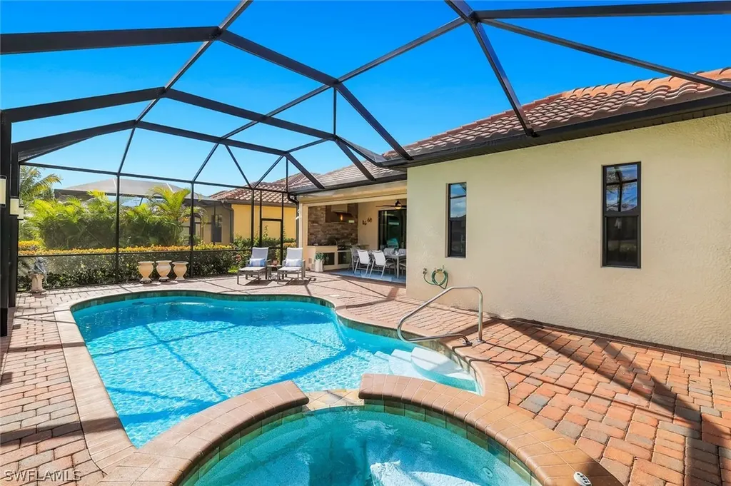 28047 Foxrock Court Bonita Springs FL 34135