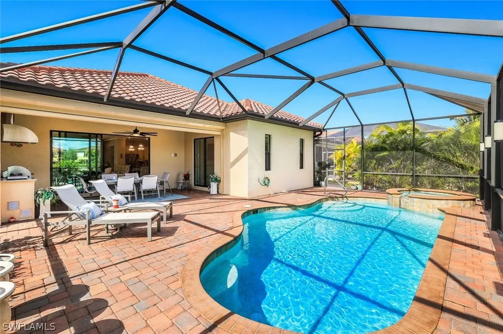 28047 Foxrock Court Bonita Springs FL 34135