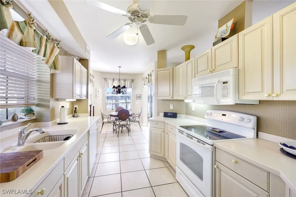 610 Laguna Royale Boulevard Naples FL 34119