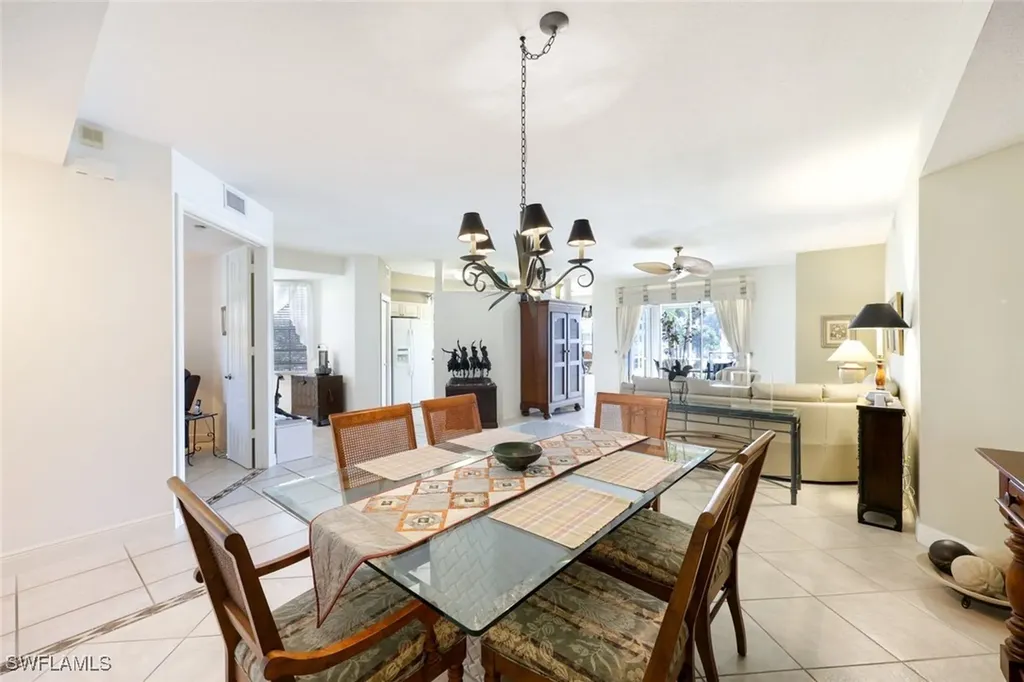 610 Laguna Royale Boulevard Naples FL 34119