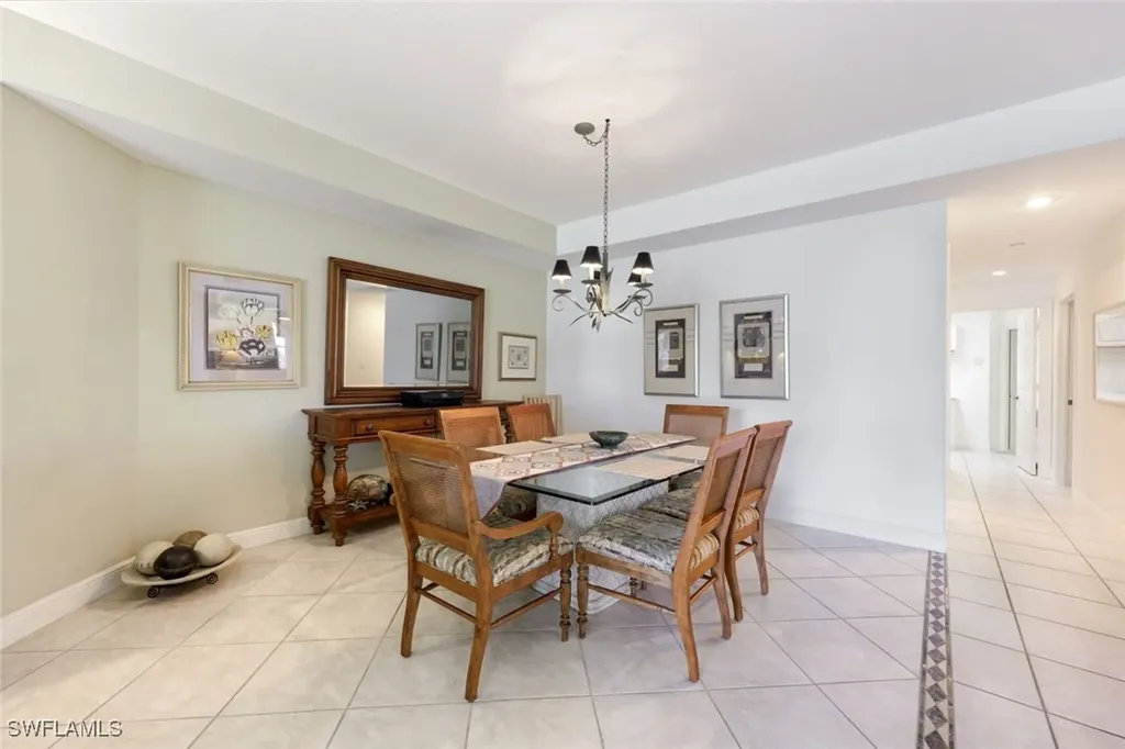 610 Laguna Royale Boulevard Naples FL 34119