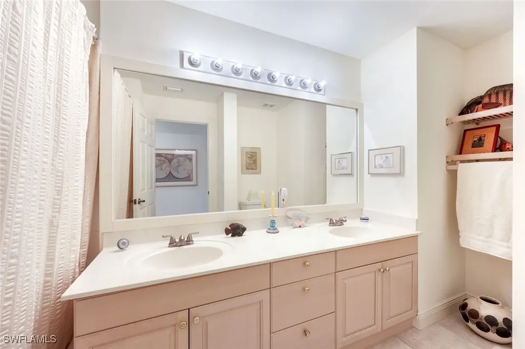 610 Laguna Royale Boulevard Naples FL 34119