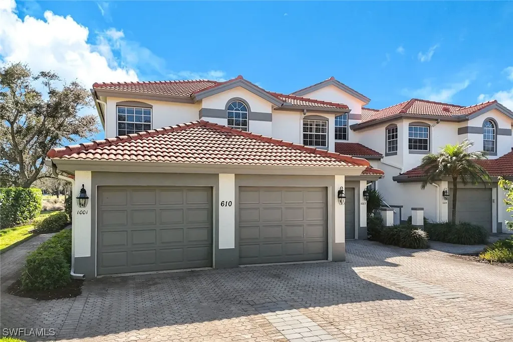 610 Laguna Royale Boulevard Naples FL 34119