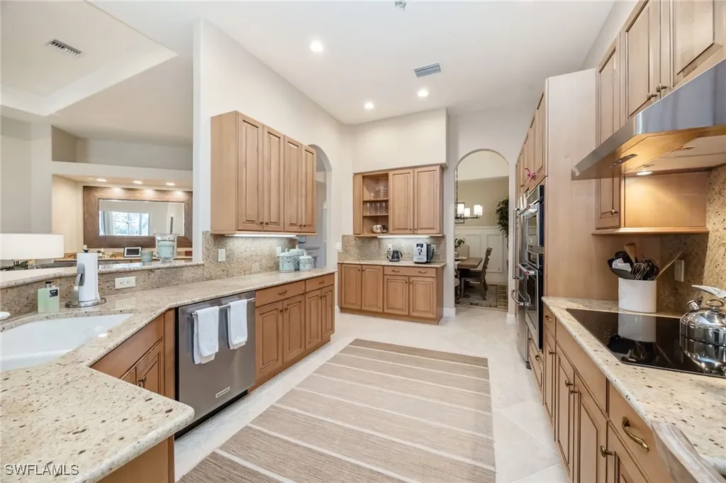 5596 Hammock Isle Drive Naples FL 34119