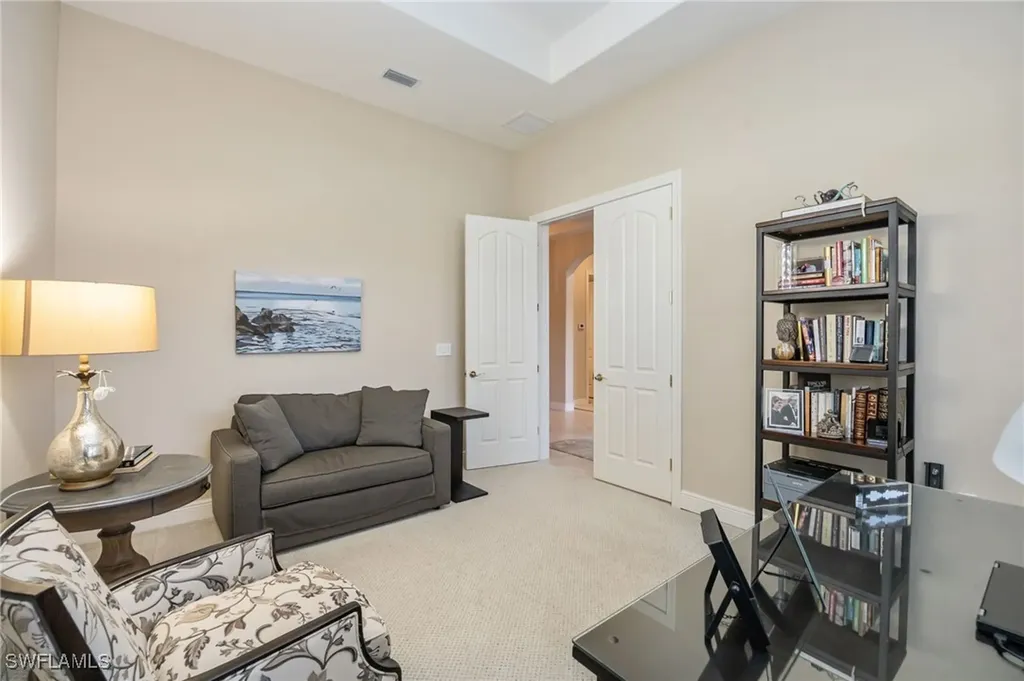 5596 Hammock Isle Drive Naples FL 34119