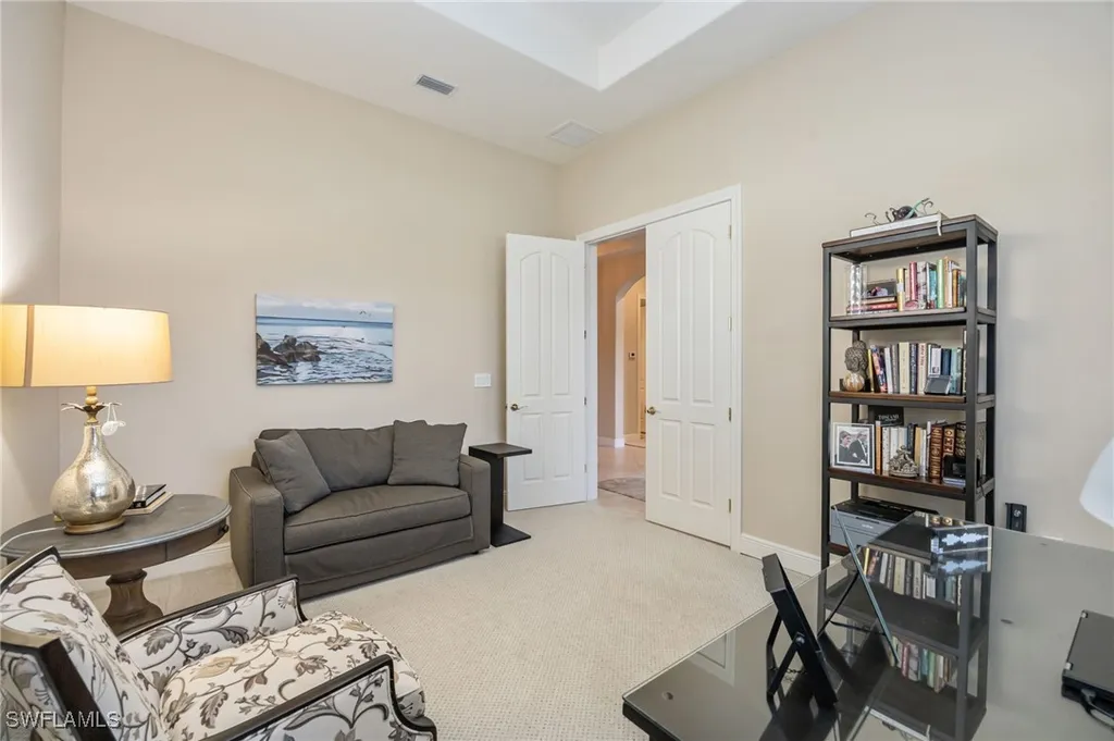 5596 Hammock Isle Drive Naples FL 34119