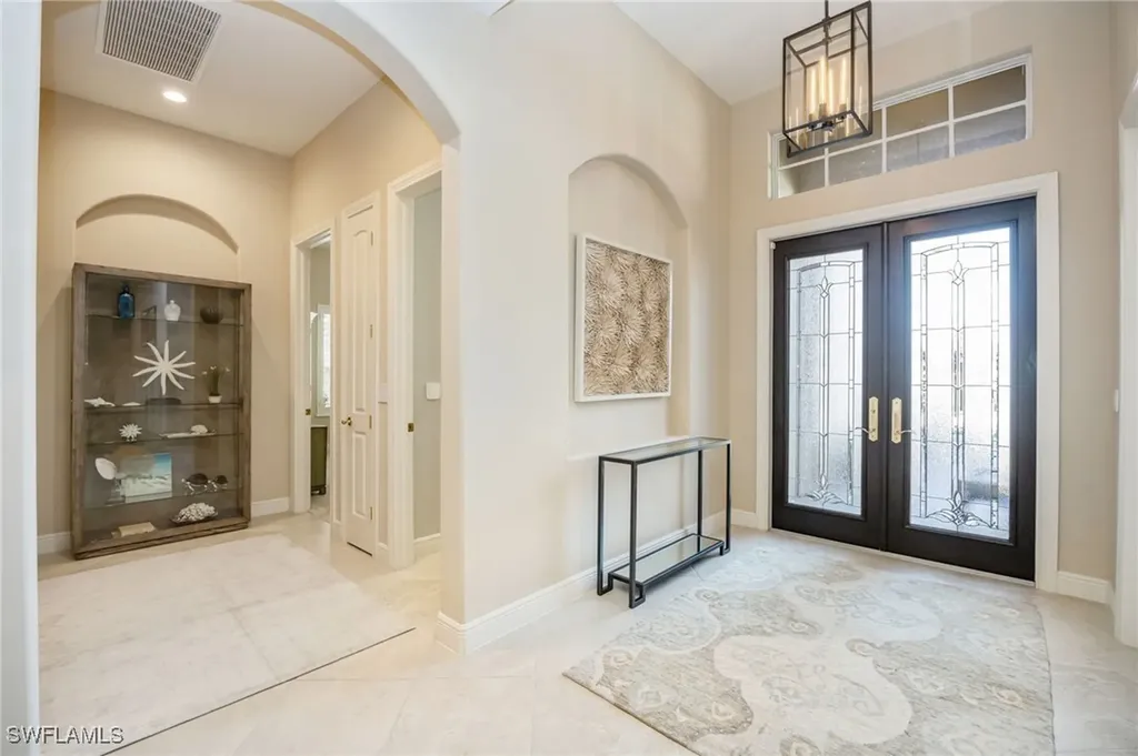 5596 Hammock Isle Drive Naples FL 34119