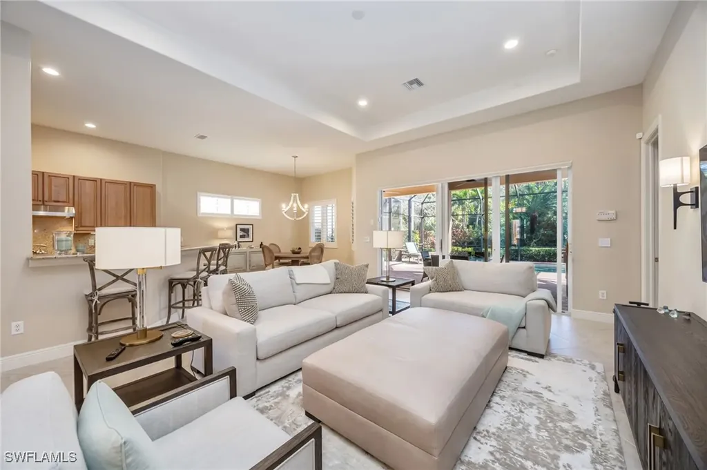 5596 Hammock Isle Drive Naples FL 34119