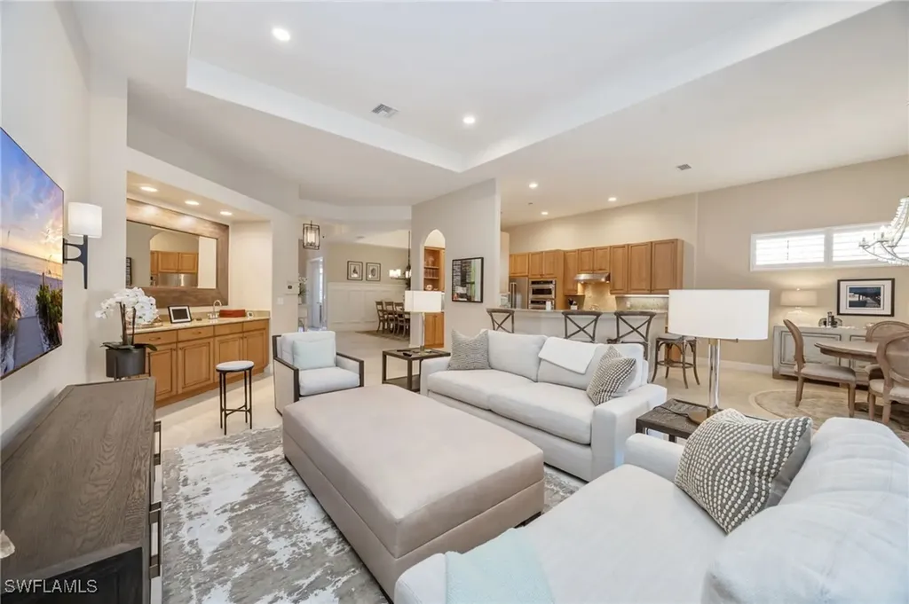 5596 Hammock Isle Drive Naples FL 34119