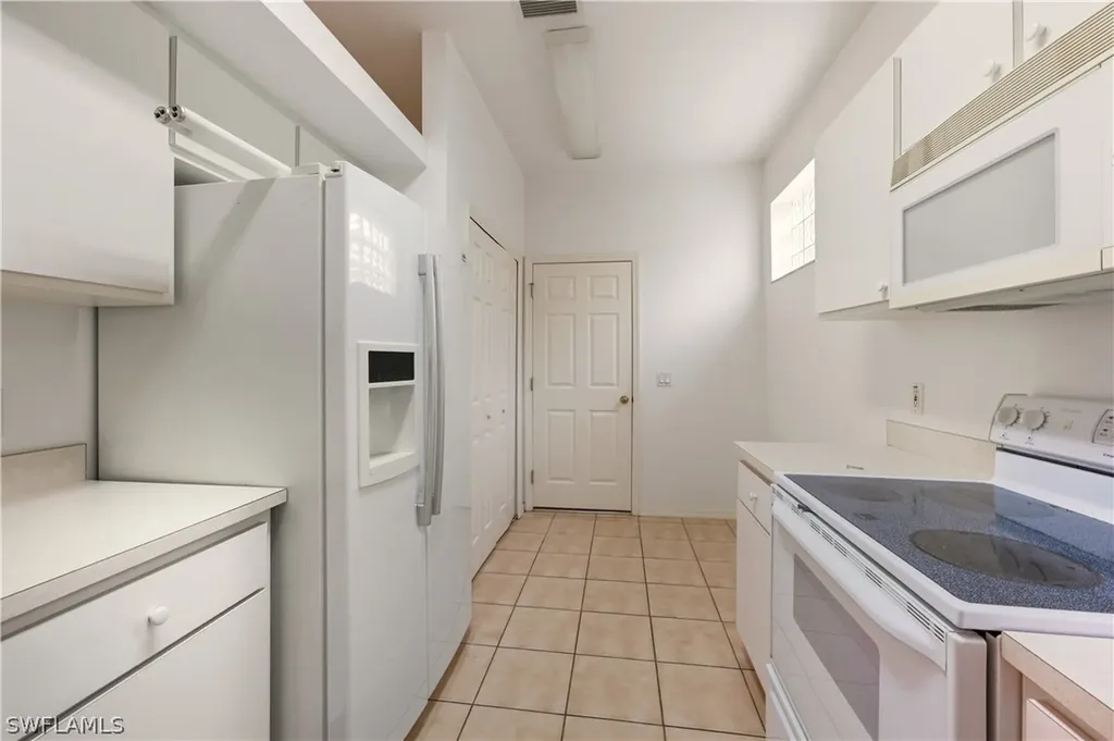 10707 Pearl Bay Circle Estero FL 33928