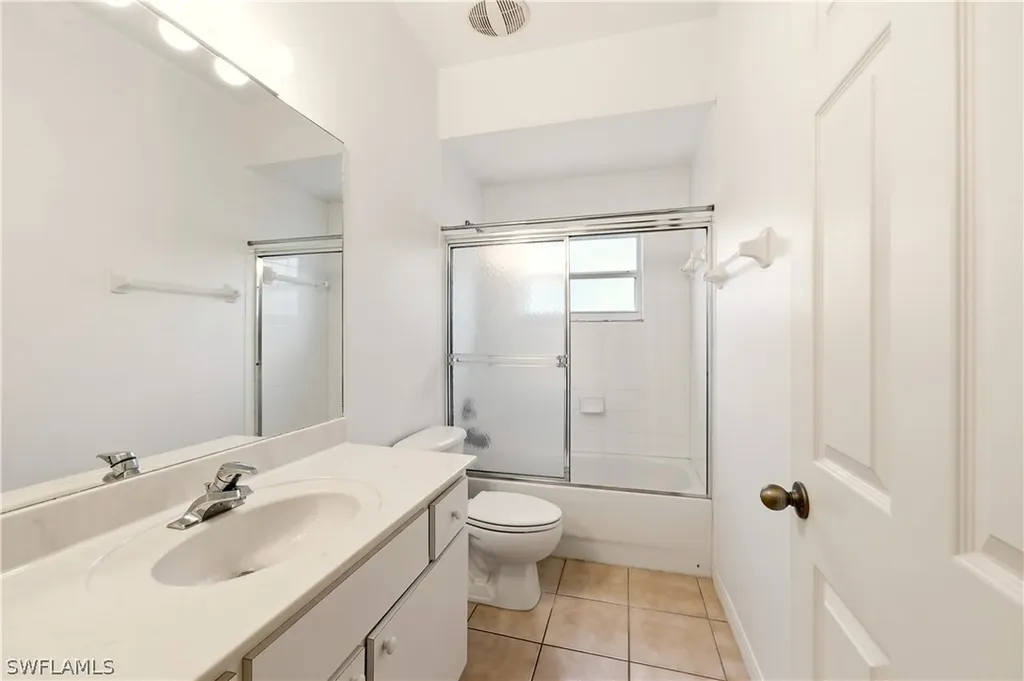 10707 Pearl Bay Circle Estero FL 33928
